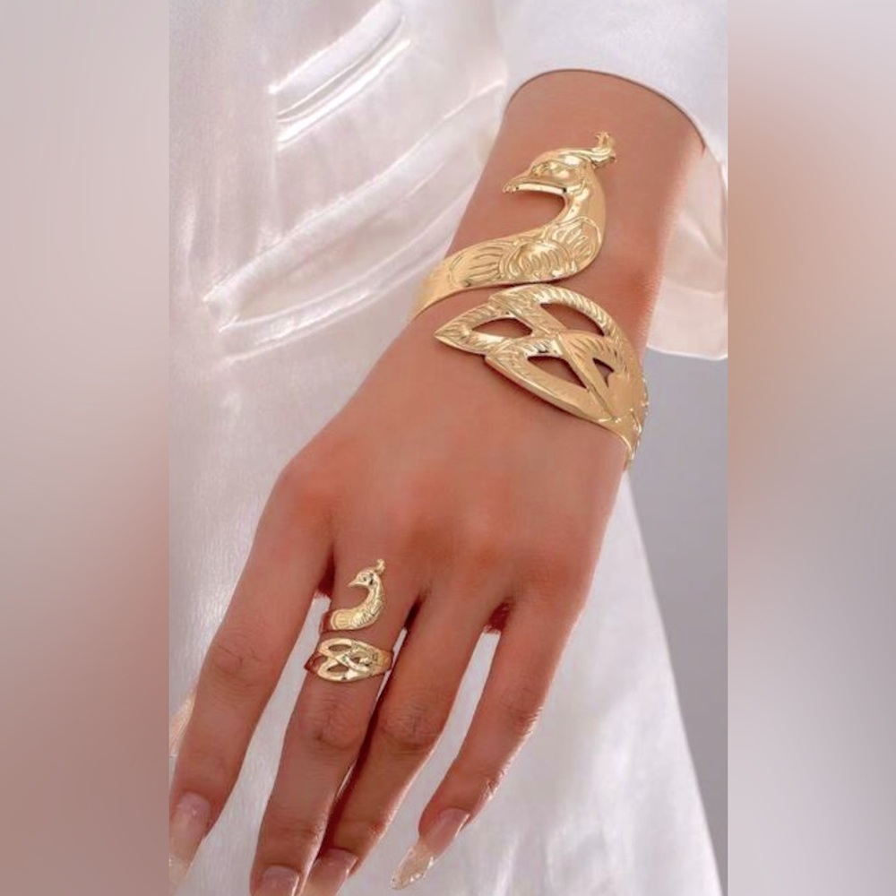 Leaf & Peacock Adjustable Bracelet & Ring Set  NEW